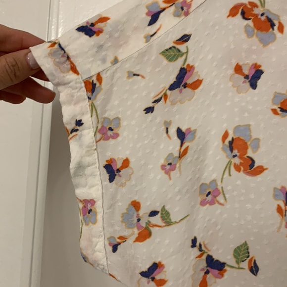 Copper key | Rayon Floral Blouse - Picture 6 of 11